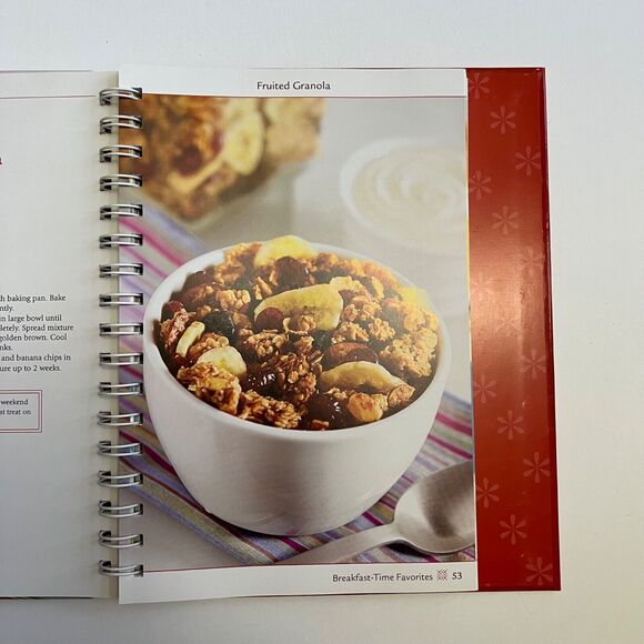 Cookbook The Oatmeal Cookbook Breads Entrees Desserts and More Hardcover - Picture 10 of 11